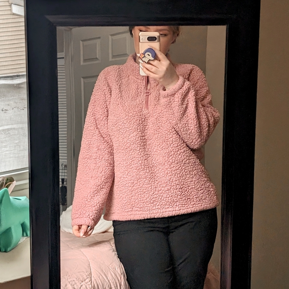 Fluffy pink quarter zip sweatshirt (XL)